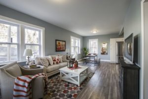 Jak urządzić pokój? Moda na europalety