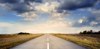 Jak działa napęd hybrydowy w Toyocie Chr?