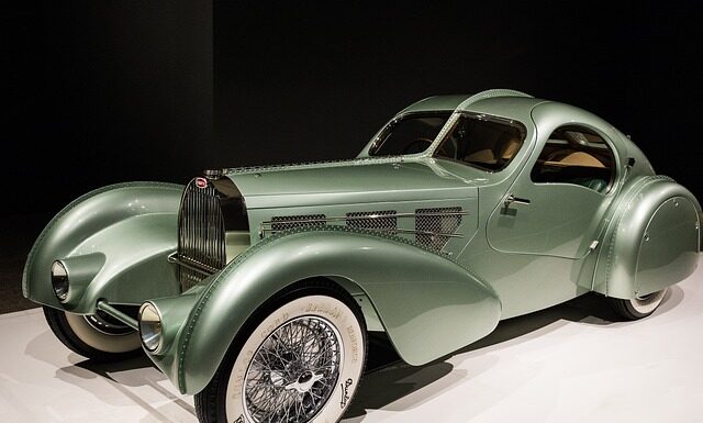 Czy Bugatti ma radio?