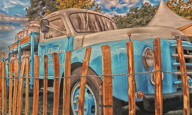 Ile waży Volvo V40?