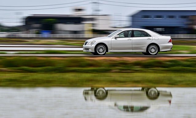 Czy Toyota C-HR ma podgrzewaną przednią szybę? Czy Toyota C-HR ma podgrzewaną przednią szybę?
