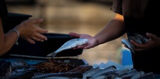 Jak sprzedawać kosze prezentowe?