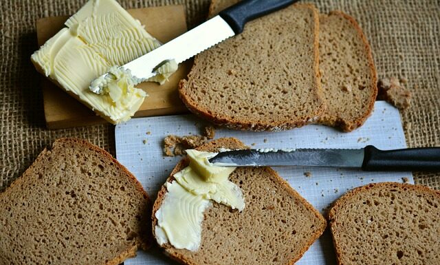 Czym smarować Lick mate?