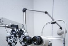 Sztuka w gabinecie okulistycznym: czy dobrze dobrane bodźce wizualne mogą poprawić jakość badania? wyposażenie gabinetu okulistycznego